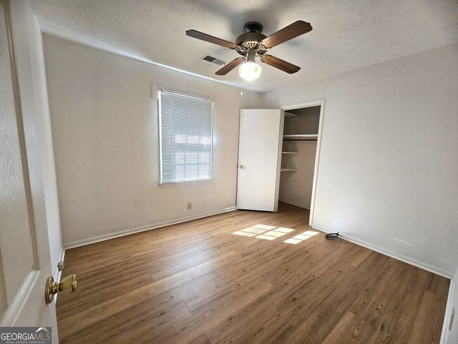 Building Photo - 2015 Gibralter Way