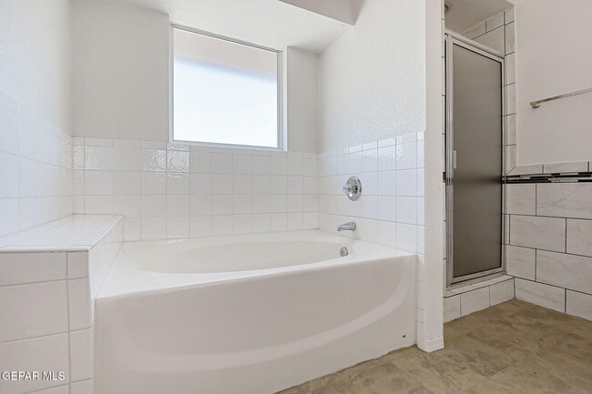 Building Photo - 12193 Sun Arbor Pl