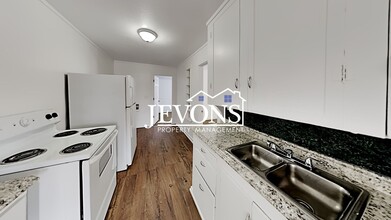 Building Photo - 201 N 6th St