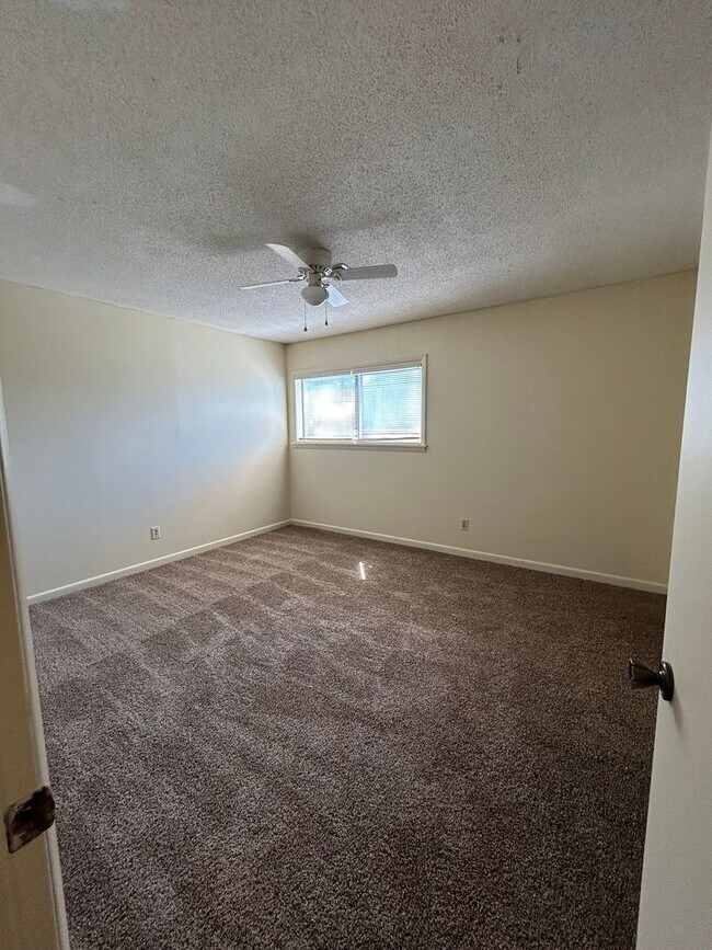 Building Photo - Anthony Circle Townhomes, Enterprise, AL