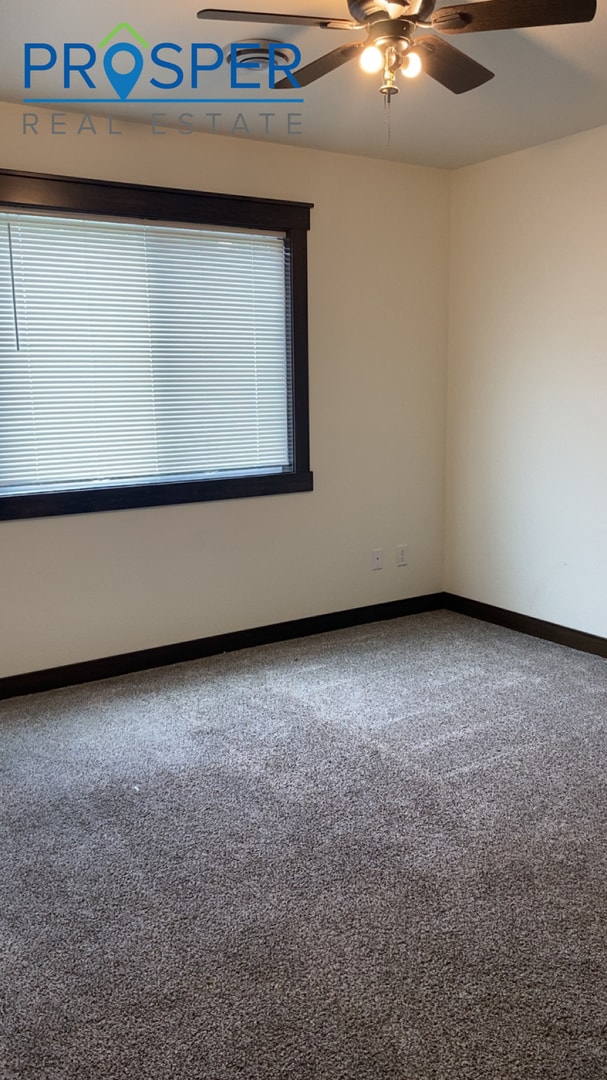 Building Photo - CO513X
