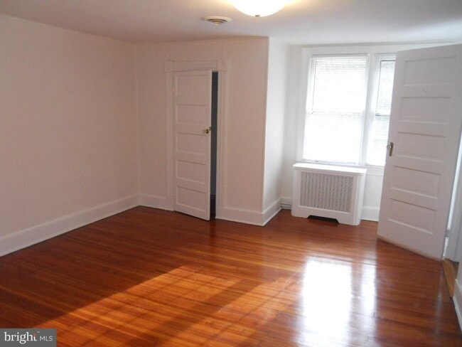 Building Photo - 1717 Circle Rd