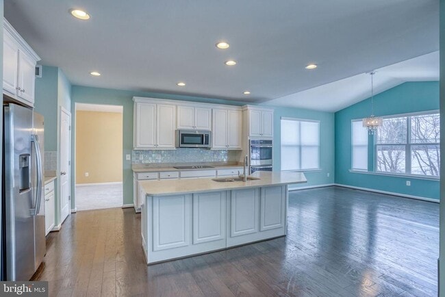 Building Photo - 101 Beaufort Ct