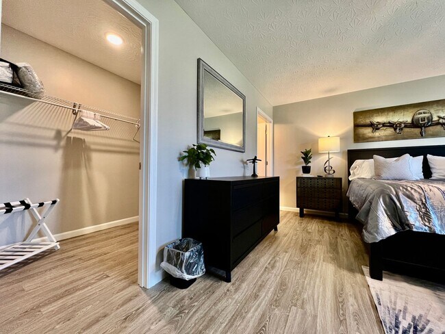 Building Photo - SkyHigh Retreat! Airplane themed escape in Trenton