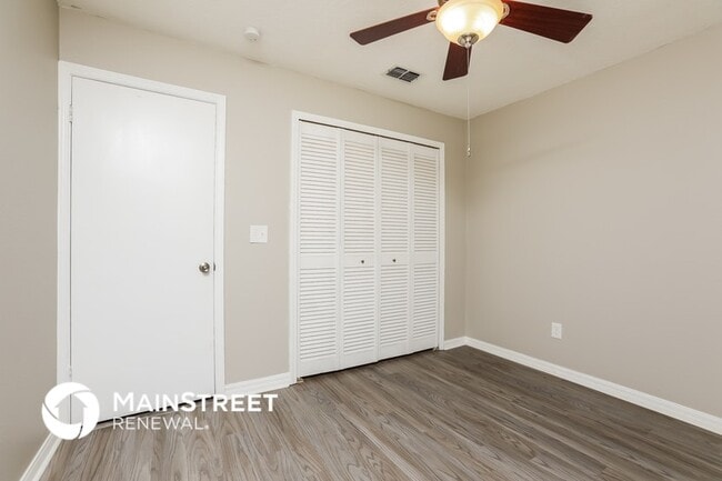 Building Photo - 1580 Banks St