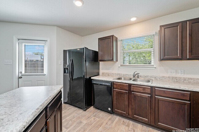 Building Photo - 5502 Rosillo Hill