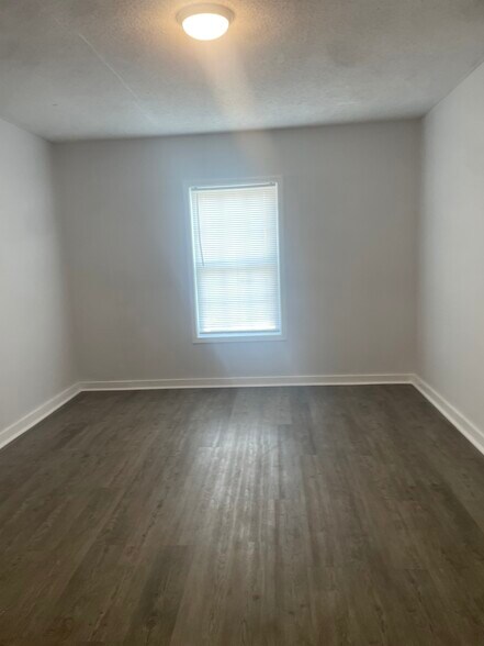 Bedroom 1 - 1811 Barberry Dr