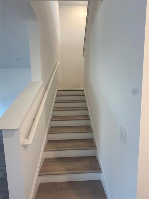 Building Photo - 61 Elijah St