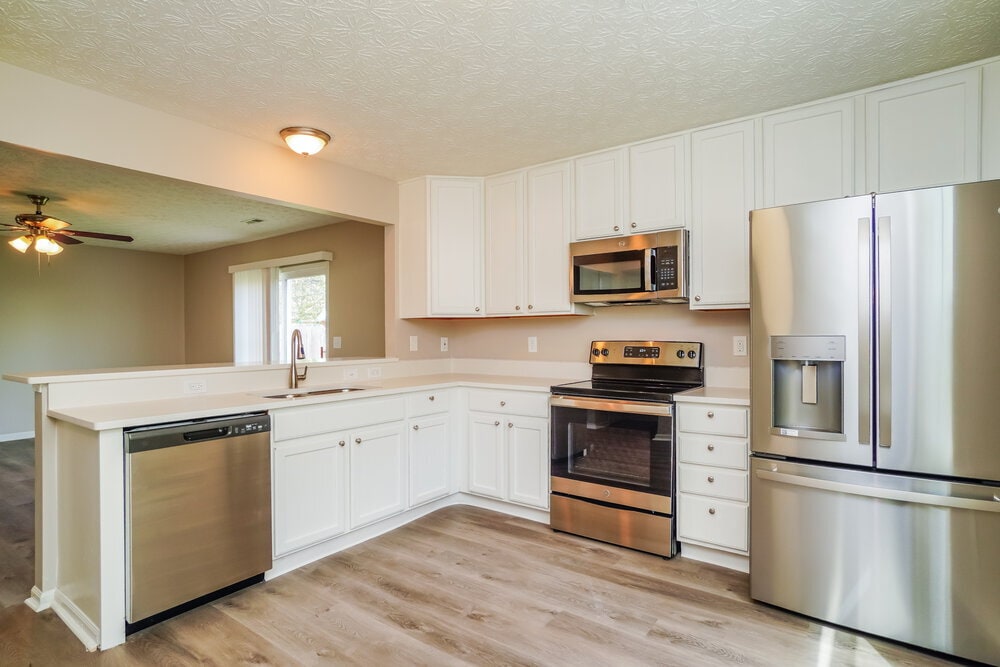 Building Photo - 3158 Kings Realm Ave