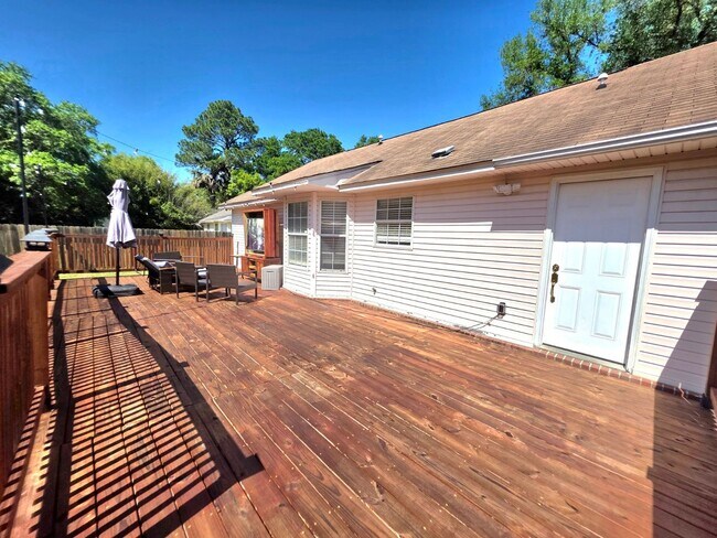 Building Photo - Near NAS Pensacola | 3BR Home with Large Deck & Fenced Backyard