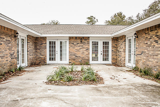 Building Photo - 811 Airport Rd