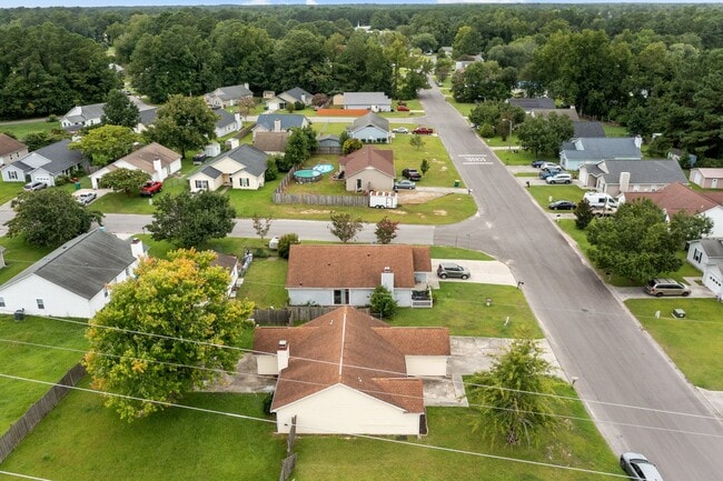 Building Photo - 1020 Furia Dr