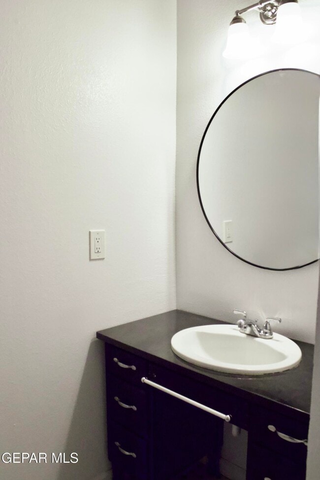 Building Photo - 3508 Douglas Ave