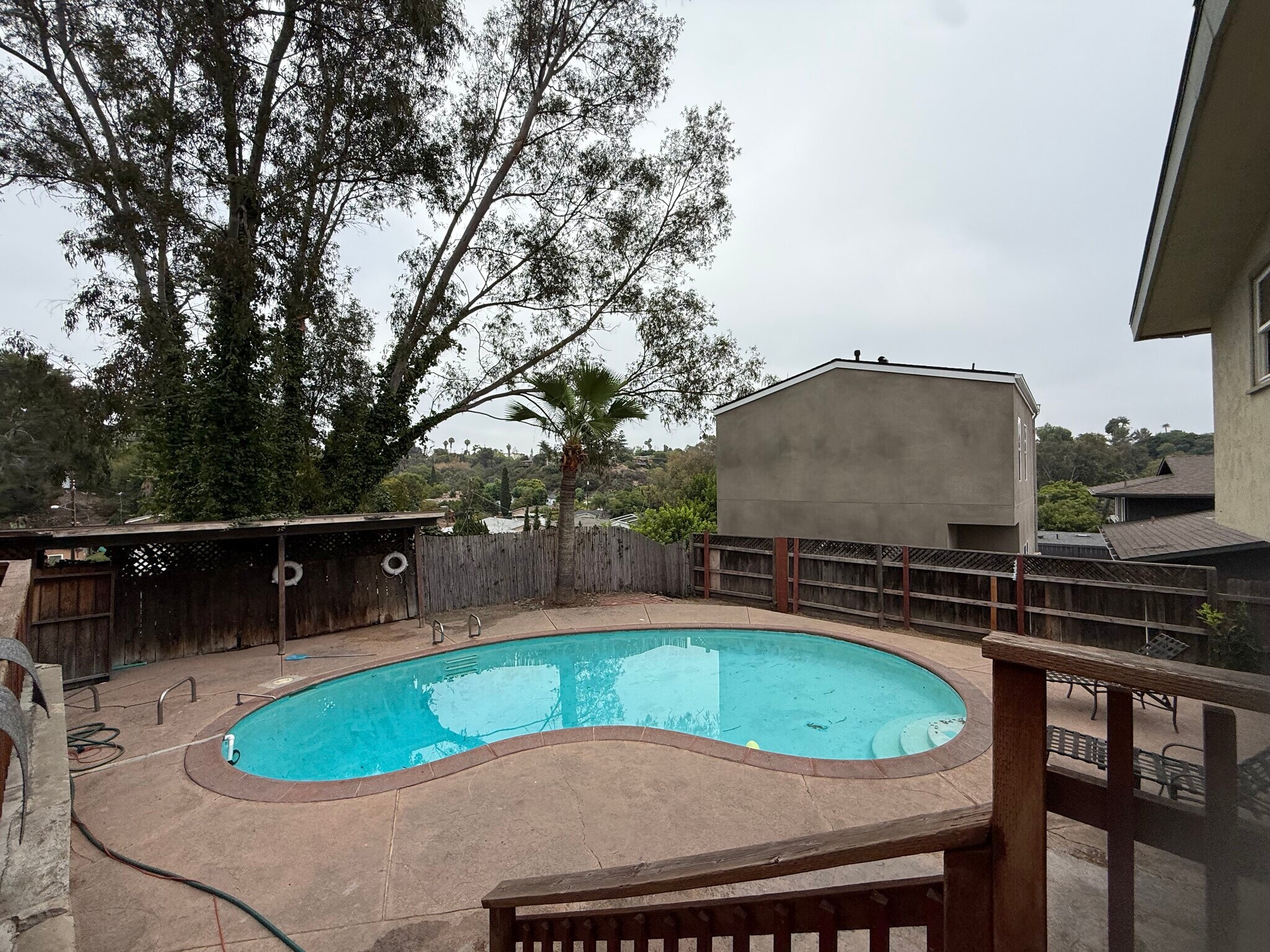 Building Photo - 4951 Campanile Dr