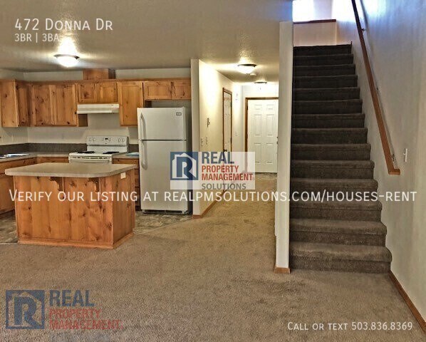 Building Photo - 472 Donna Dr