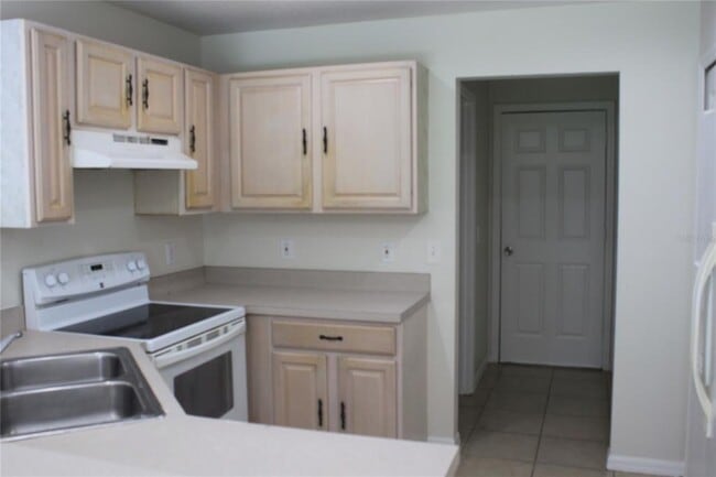 Building Photo - 215 Owenshire Cir