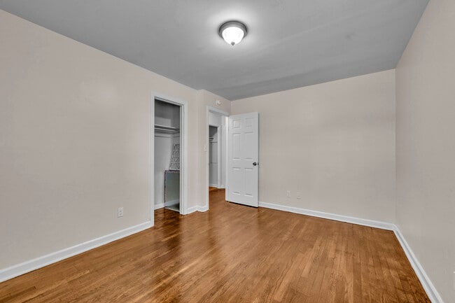 Building Photo - 1048 2nd St W