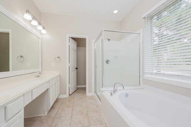 Building Photo - 13202 Bufflehead Ct