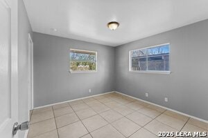 Building Photo - 5035 Vlg Crst Dr
