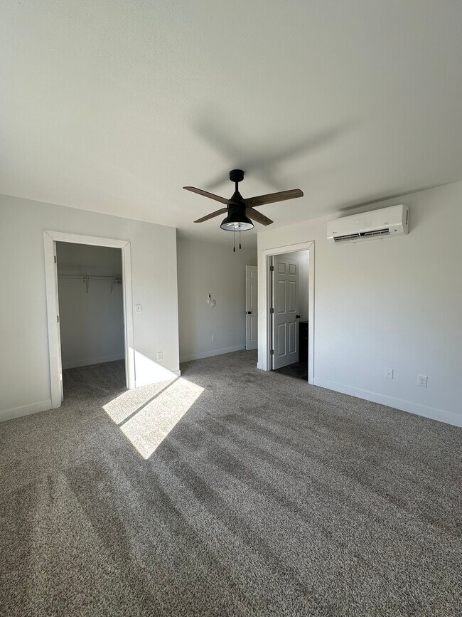 Building Photo - Valley View Estates A