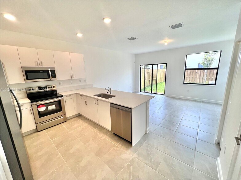 Building Photo - 23458 SW 127th Pl