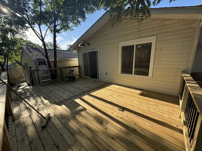 Building Photo - 5301 Urbandale Ave