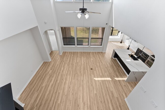 Building Photo - 8422 Misty Mountain Trail Ln