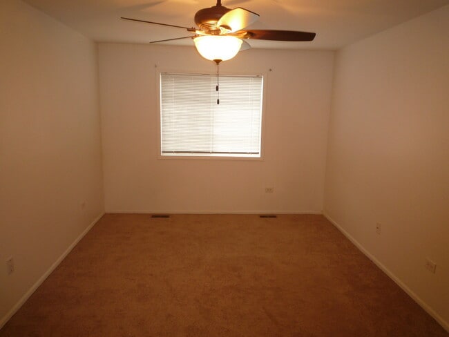 Building Photo - 3527 Frontenac Ct