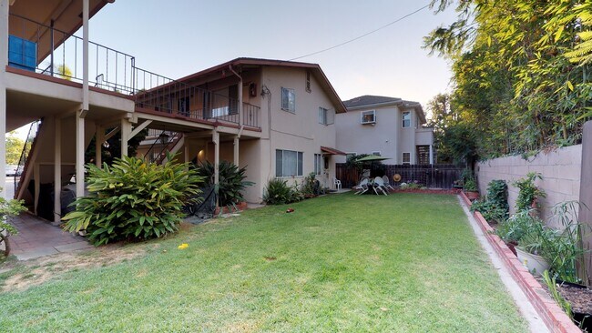 Building Photo - 1030 Isabella Ave