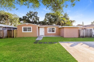 Building Photo - 6054 SW 19th St
