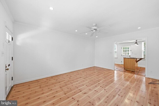 Building Photo - 2700 13th Rd S