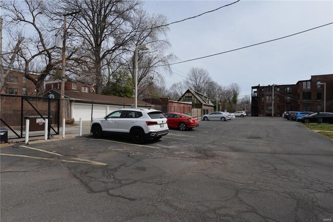 Building Photo - 5561 Waterman Blvd