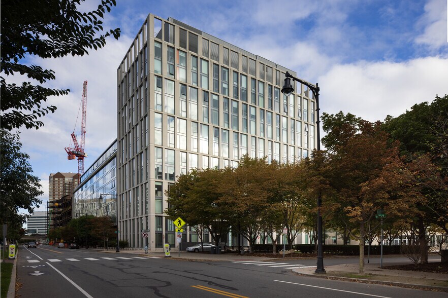 Building Photo - 2 Earhart St