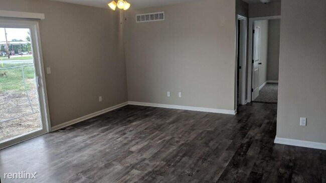 Building Photo - 5 br, 3 bath House - 8808 W. Meadowpark