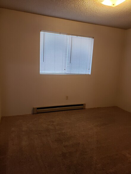 Bedroom - 308 W C St