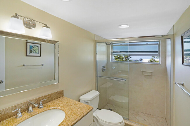 Building Photo - 3581 S Ocean Blvd