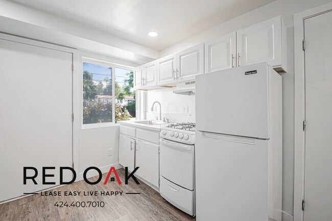 Building Photo - 254 S Carondelet-260-11