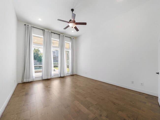 Building Photo - 27123 Birch Pine Ct