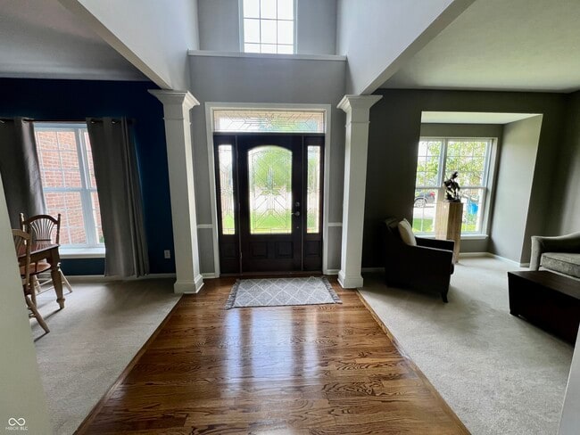Building Photo - 14131 Stallion Ct