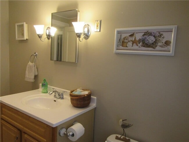 Building Photo - 5443 Post Rd