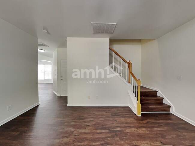 Building Photo - 157 Autry Avenue