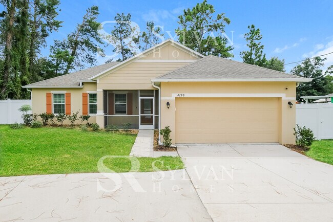 Primary Photo - Feel welcome and comfortable in this charm...