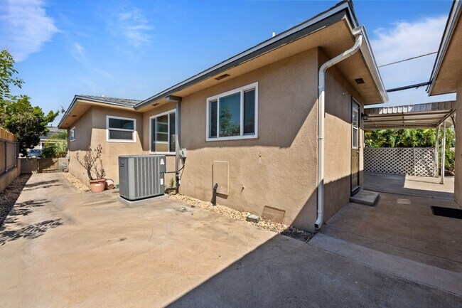 Building Photo - 4910 Gary St