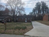 Building Photo - 4848 Berl St