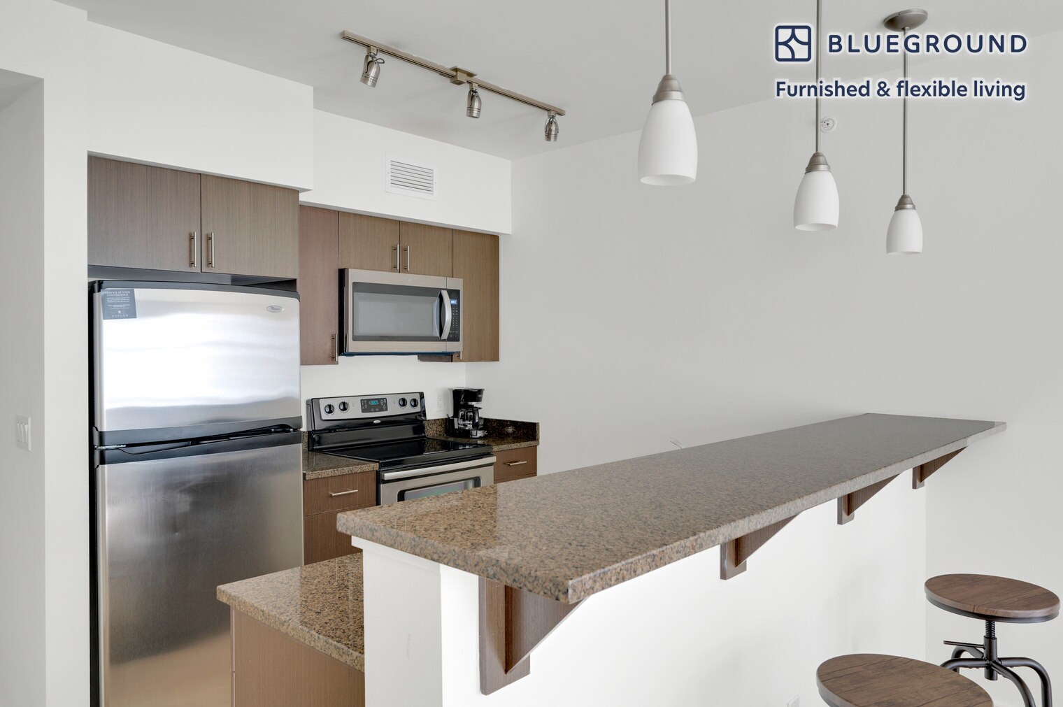 Building Photo - 10301 NE 10th St