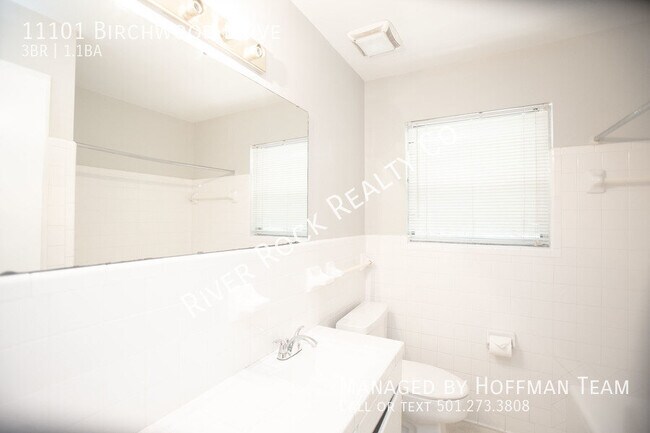 Building Photo - 11101 Birchwood Dr