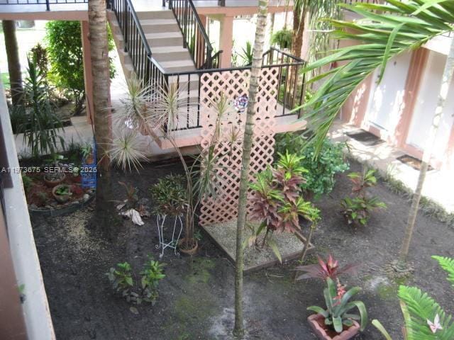 Building Photo - 10832 N Kendall Dr