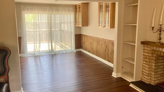 Building Photo - 61 Foxcroft Rd