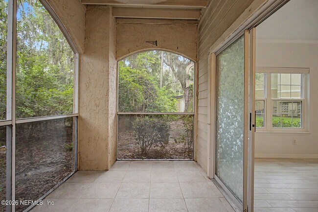 Building Photo - 130 Veracruz Dr