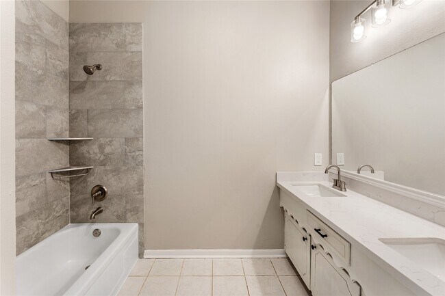 Building Photo - 8219 Winding Meadow Ct